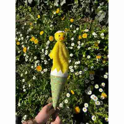 Marotte poussin Bass & Bass disparaissant dans son cornet