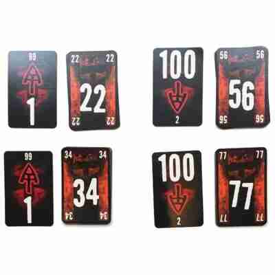 Cartes numérotées et cartes de départ du jeu coopératif The Game