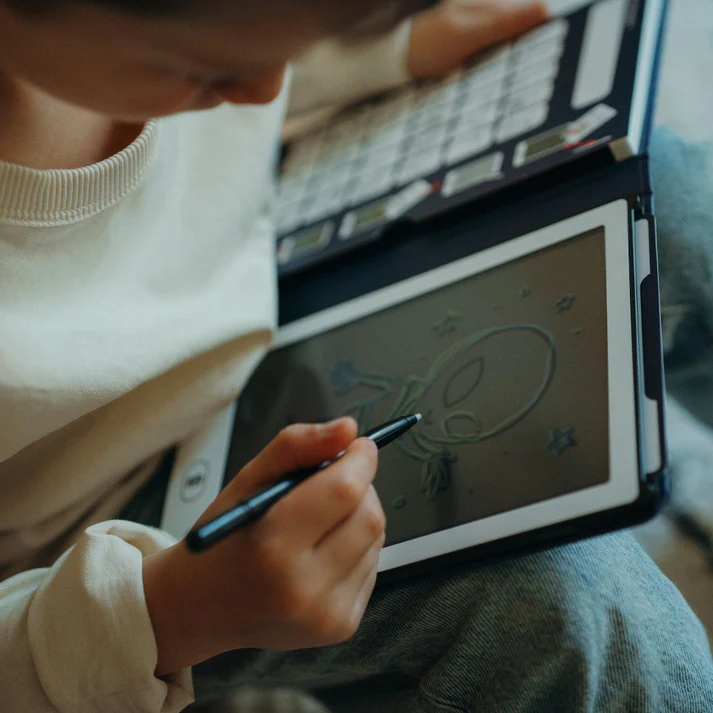 Kidydraw mini – Tablette à dessin – Galaxie 3 Kidydraw mini – Tablette à dessin – Galaxie – Image 3