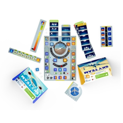 Contenu du jeu Sky Team avec cartes et accessoires de pilotage