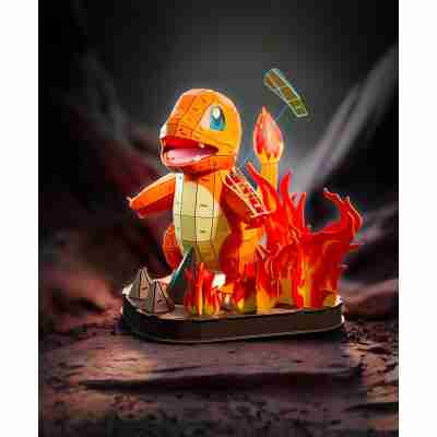 Puzzle 4D Build Salamèche en cours de montage sur une table