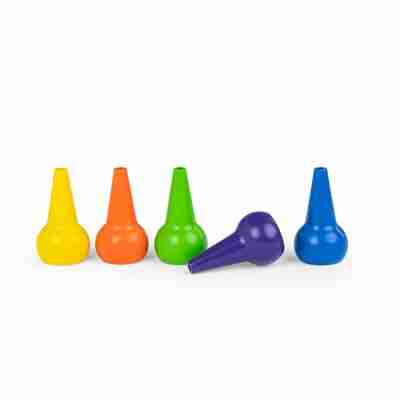Cinq crayons de cire colorés Les Popipop alignés