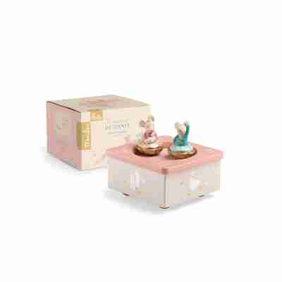 Boîte à musique La petite école de danse présentée avec son coffret