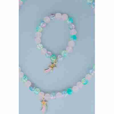 Détail du collier Superstar perles pastel turquoise et rose
