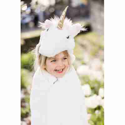 Détail de la capuche licorne blanche avec corne dorée et fourrure douce