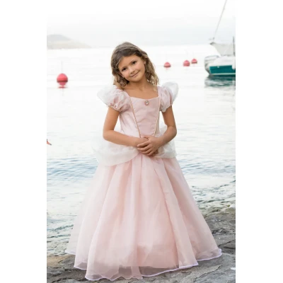 Enfant portant la robe de princesse antique Great Pretenders