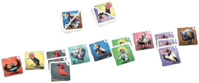 Partie de Crazy Birds avec cartes étalées sur la table