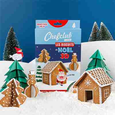 Kit Chefclub Noël 3D avec biscuits assemblés dans décor hivernal