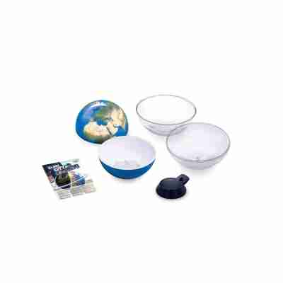 Contenu du coffret Globe City Lights Buki avec globe et accessoires