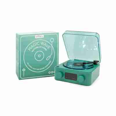 Ptit Loustic – Magasin de jeux et jouets à Saint-Étienne 8 Boîte de la Magic Wave Little L verte avec design rétro