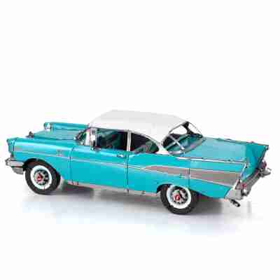 Vue latérale de la maquette Chevrolet Bel Air 1957 Metal Earth
