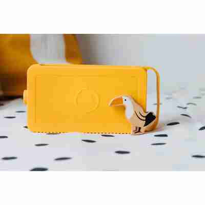 Vue arrière de la coque de protection jaune Lunii