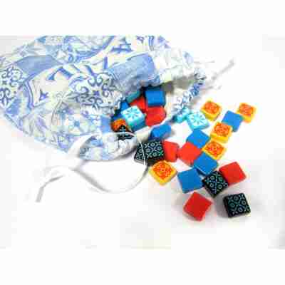 Sac en tissu et tuiles colorées du jeu Azul