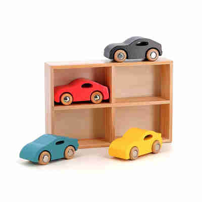 Coffret de 4 voitures en bois Super cars Vilac avec support de rangement en bois