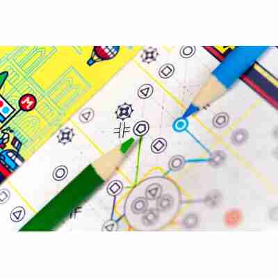 Plan de métro de Next Station Paris avec lignes tracées aux crayons
