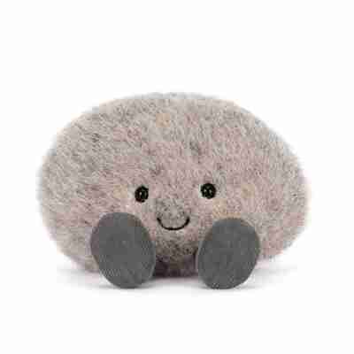 Peluche Amuseables Pebble Jellycat vue de face avec sourire et deux grands pieds gris