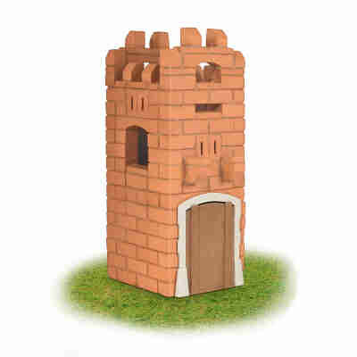 Tour de château Teifoc construite avec de véritables petites briques