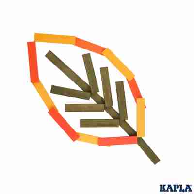 Feuille d’automne représentée avec des planchettes Kapla orange jaunes et vert foncé