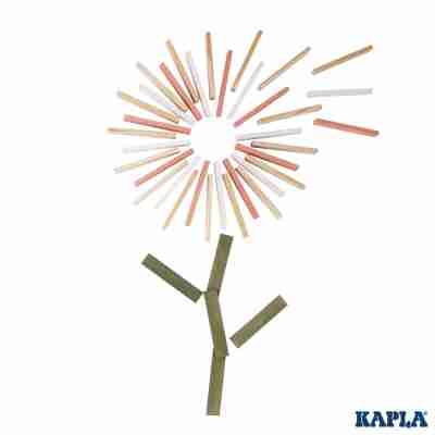 enfant-construction-baril-printemps-kapla