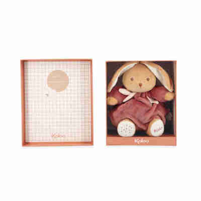 Peluche lapin Patapouf Bordeaux Kaloo présentée dans sa boîte cadeau ouverte