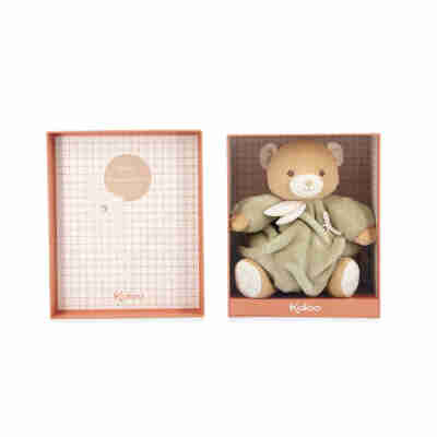 Peluche ours Patapouf Vert Kaloo présentée dans sa boîte cadeau ouverte