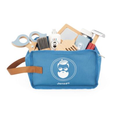 Ptit Loustic – Magasin de jeux et jouets à Saint-Étienne 2 Mallette bleue du barbier Janod ouverte avec accessoires de rasage et de coiffure en bois