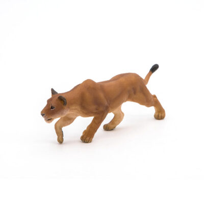 lionne-papo-50251-posture-chasse