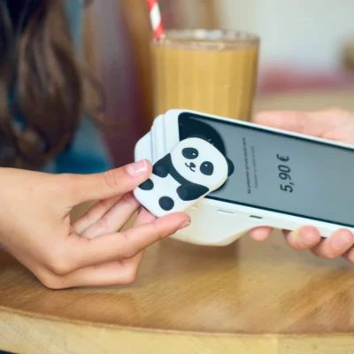 Paiement sans contact réalisé avec le Money Walkie Panda